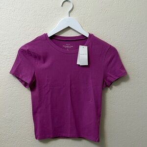 Abercrombie & Fitch Essential Baby Tee